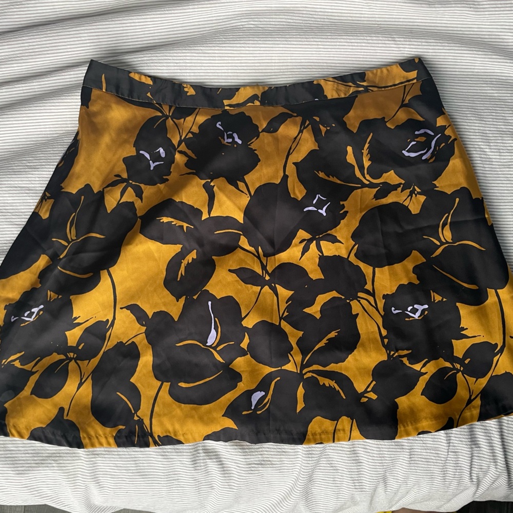 The Limited Black and Yellow A-Line Mini Skirt